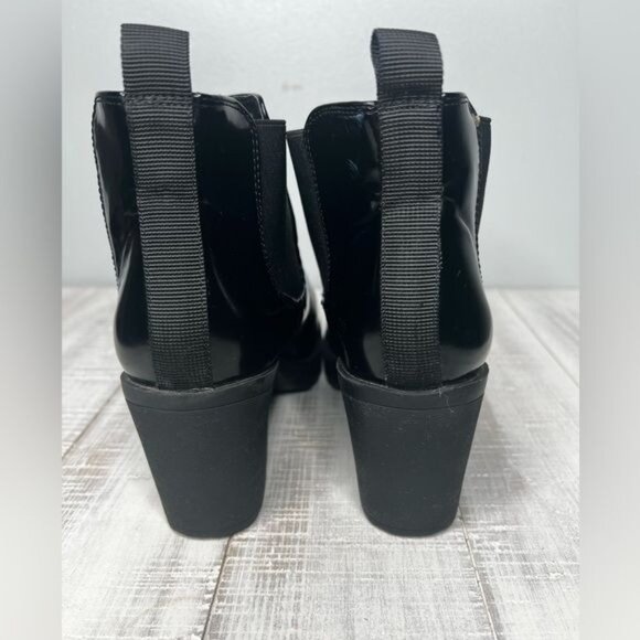 Halston Vegan Leather Heeled Platform Chelsea Boots - Size 8 - Picture 10 of 12